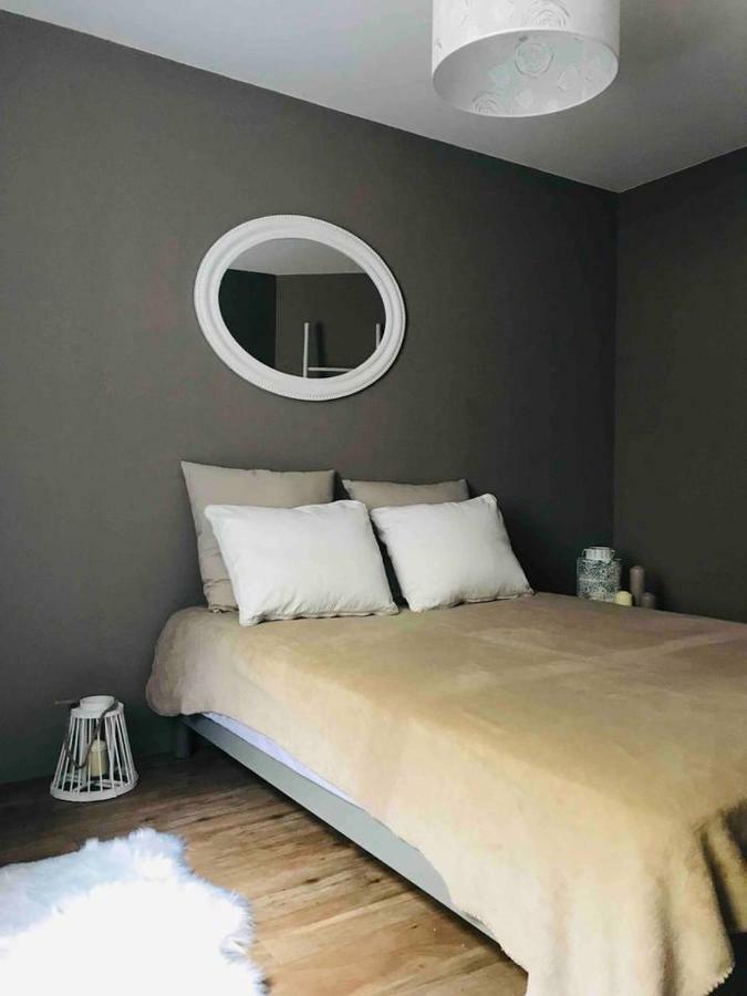 60 Rue Du Port Hotel กรองวิลล์ ภายนอก รูปภาพ